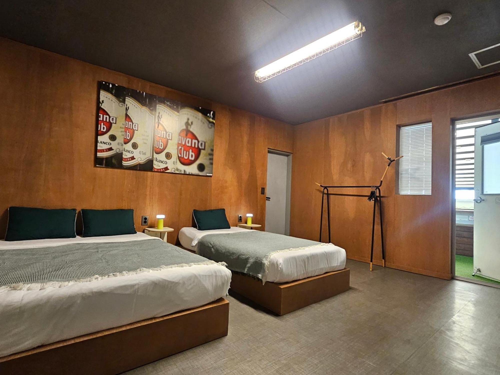 Mido Hostel Seogwipo Bagian luar foto