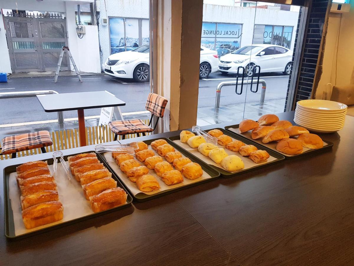 Mido Hostel Seogwipo Bagian luar foto
